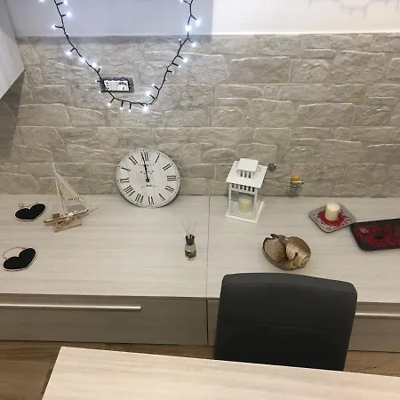 Scarparidd Oda ve Kahvaltı 3*